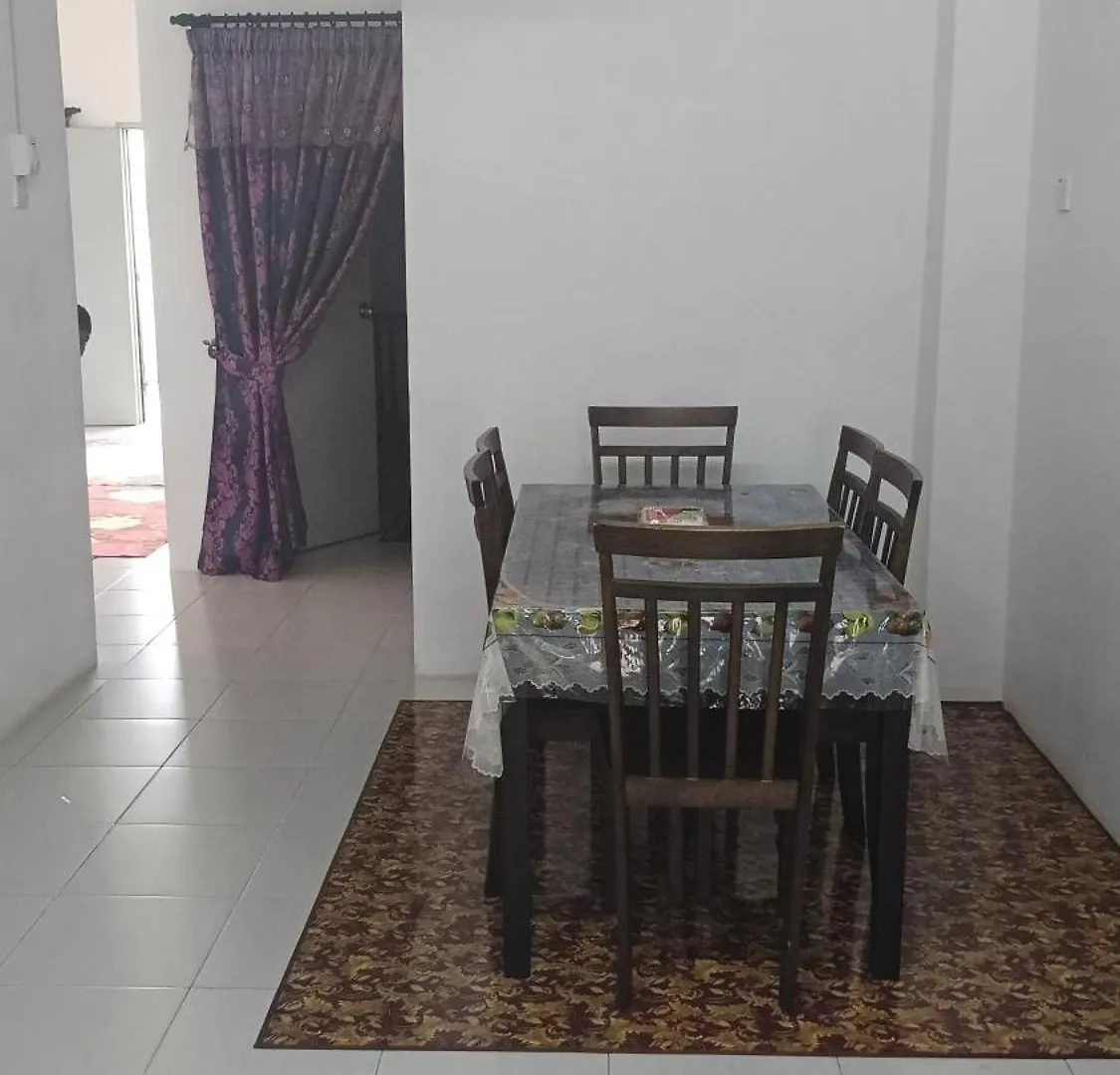 Ainur Homestay Malacca 0*,